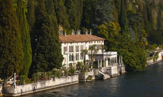 Villa Monastero a Varenna vista dal lago